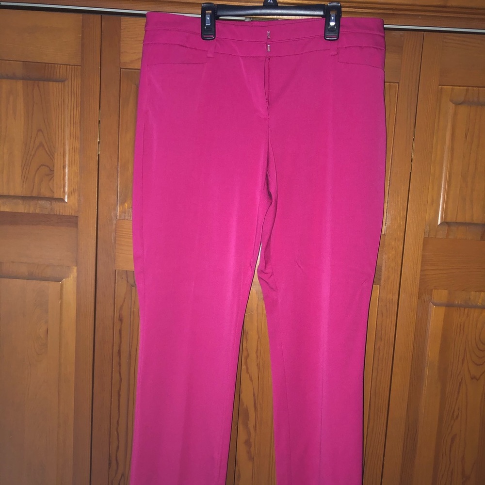 NY&Co 7th Ave Women’s Straight Leg Trouser